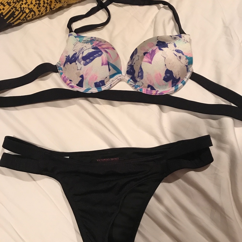 Victoria’s secret bikini